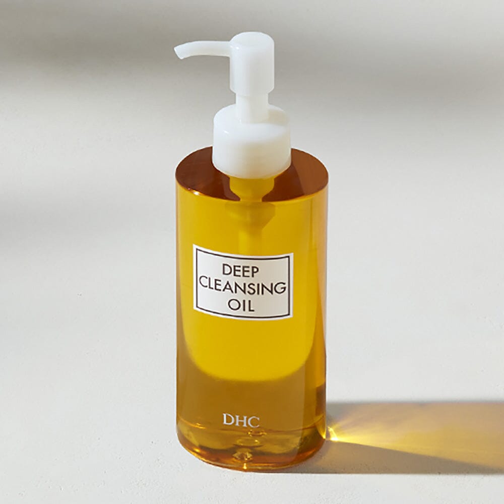 Best-selling face cleanser and makeup remover from Japan.