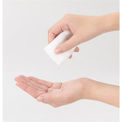 Silk-Like 3-Layer Sheet – Thick, soft sheet delivers serum evenly and adheres comfortably to skin.